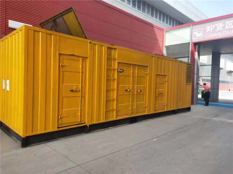 东阿国内外发电机组租赁合同在明确设备维护责任方面有哪些不同做法？