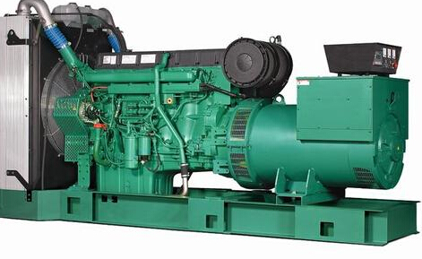 东阿发电机除垢后需要用清水冲洗水冷式机油散热器几次？